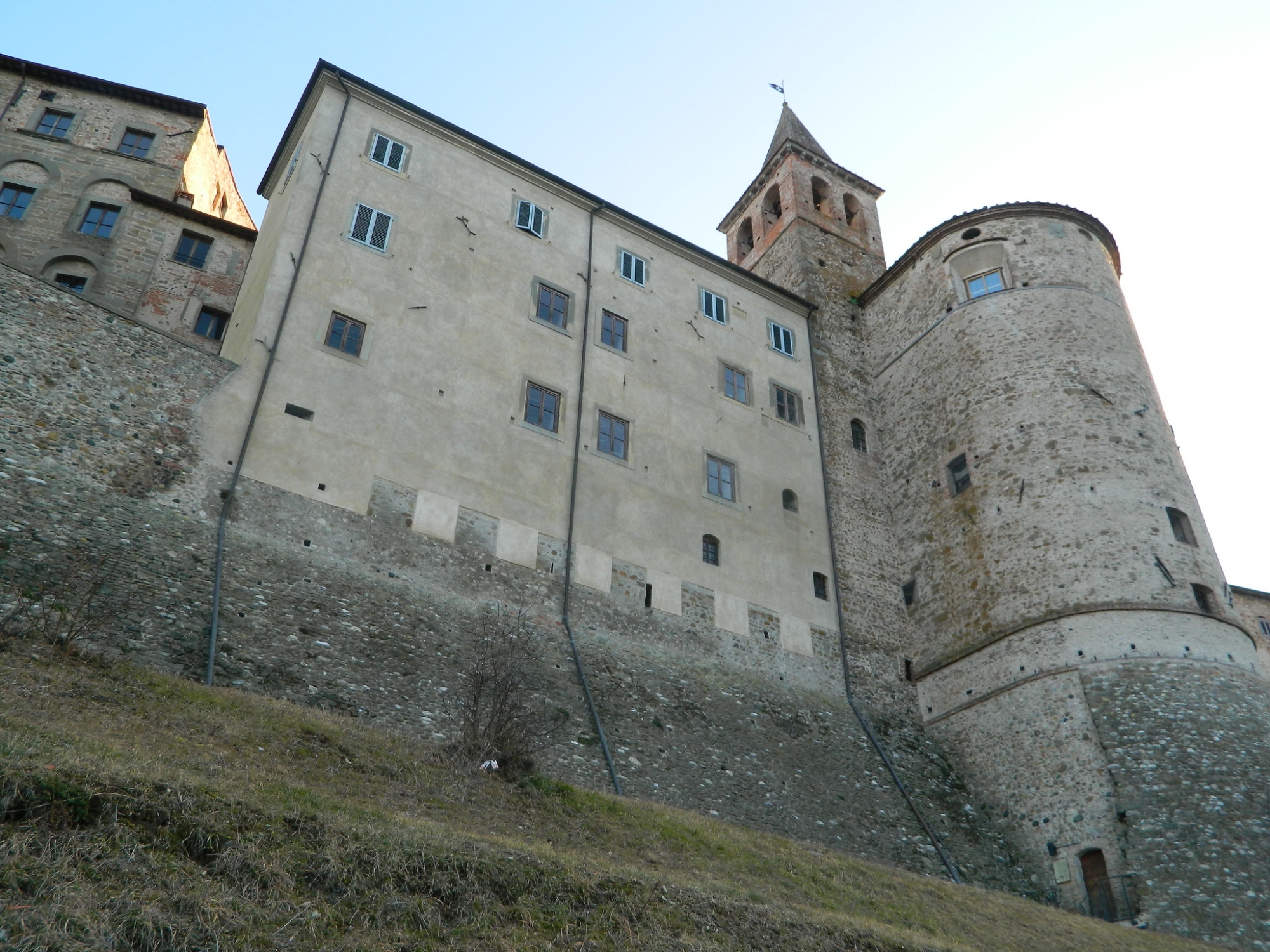 Ancient via di Ronda and the tower