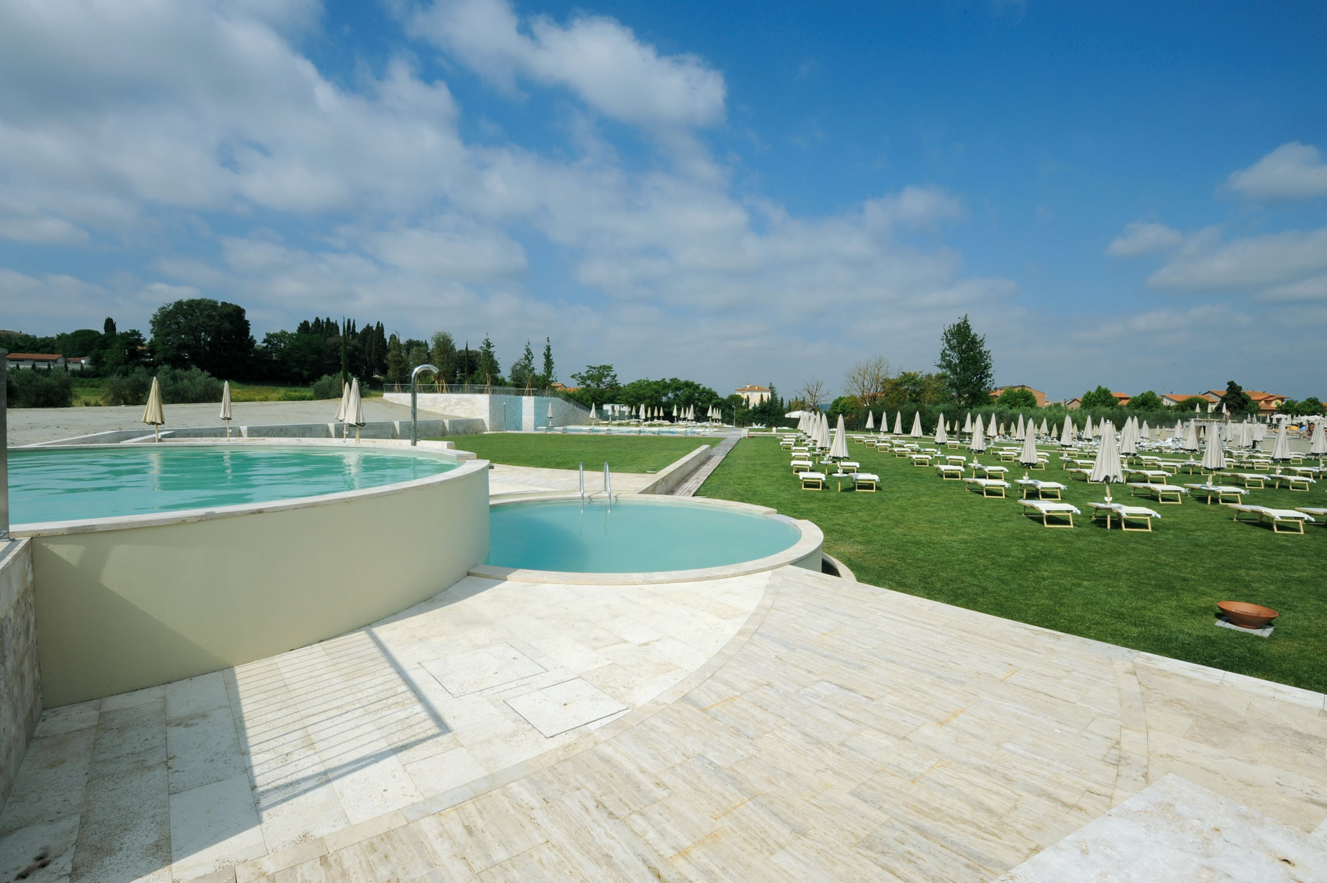 Outdoor swimming pool night Antica Querciolaia thermal baths