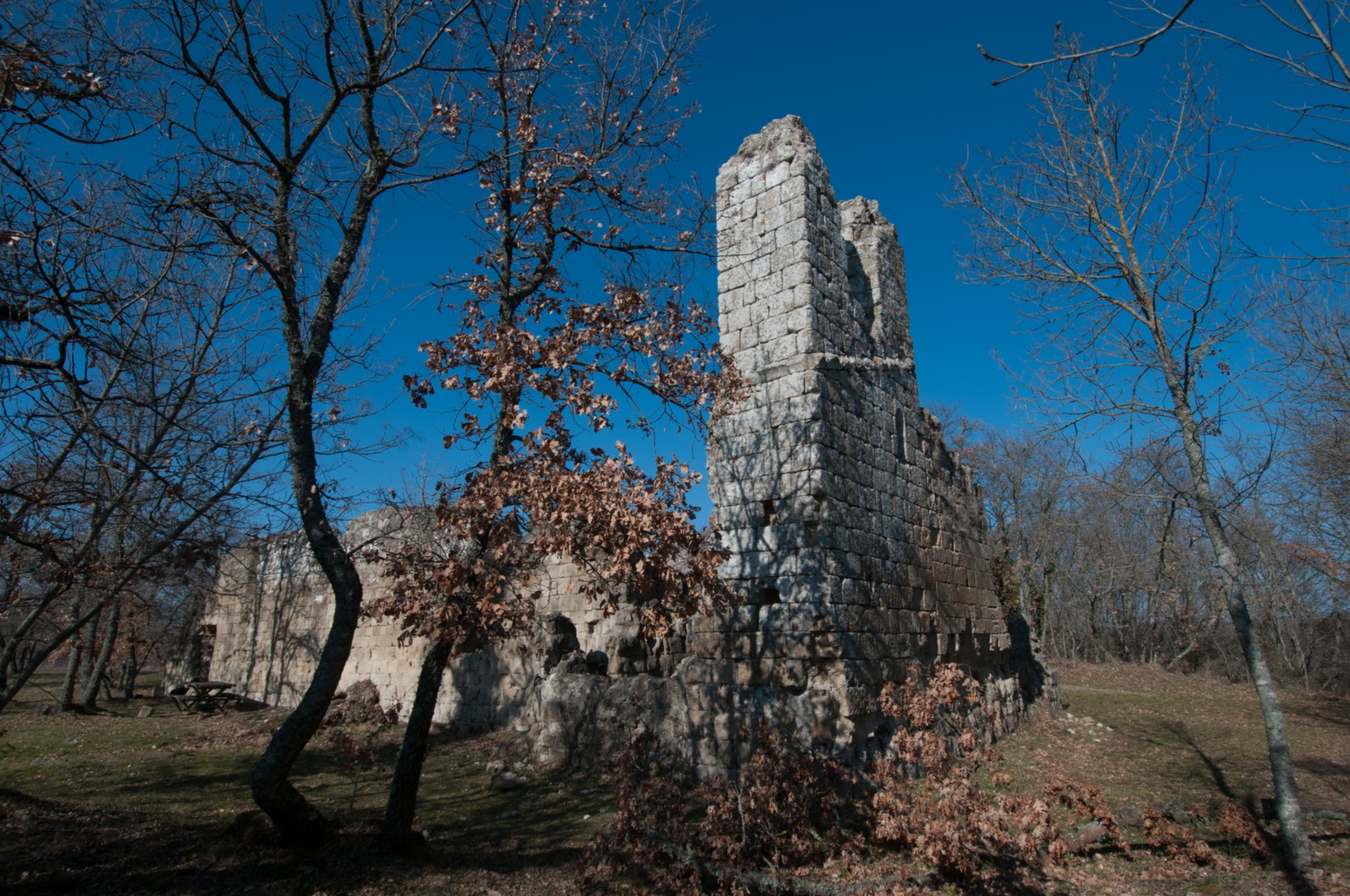 Vitozza rock settlement