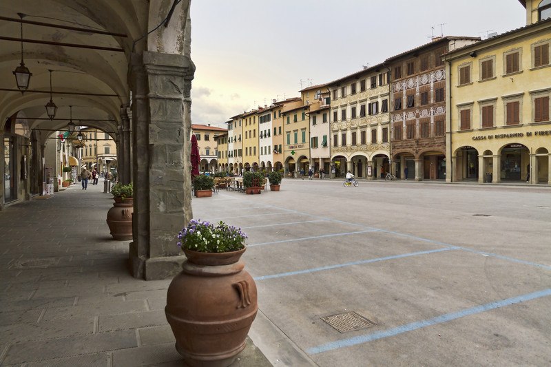 Piazza Marsilio Ficino