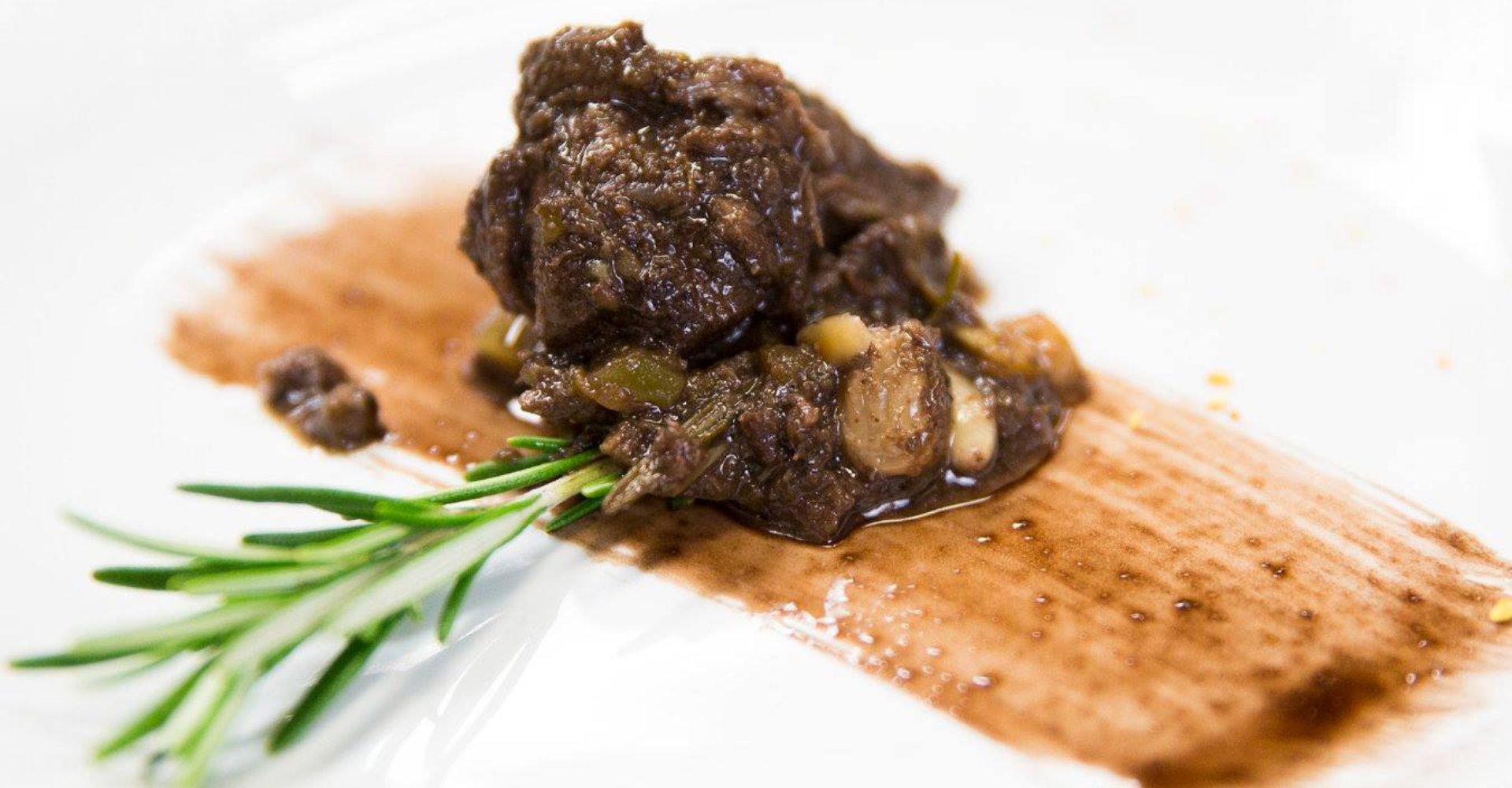 Cinghiale in dolceforte, ricetta tradizionale toscana Cinghiale in dolceforte, ricetta tradizionale toscana