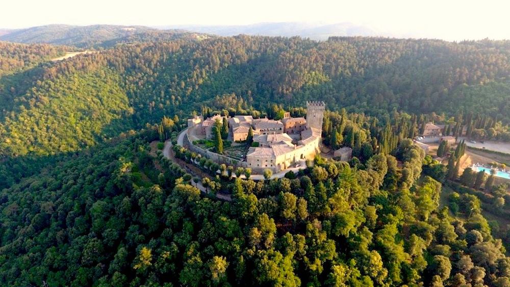 Gems of the Arezzo Valdichiana: the castle in Gargonza