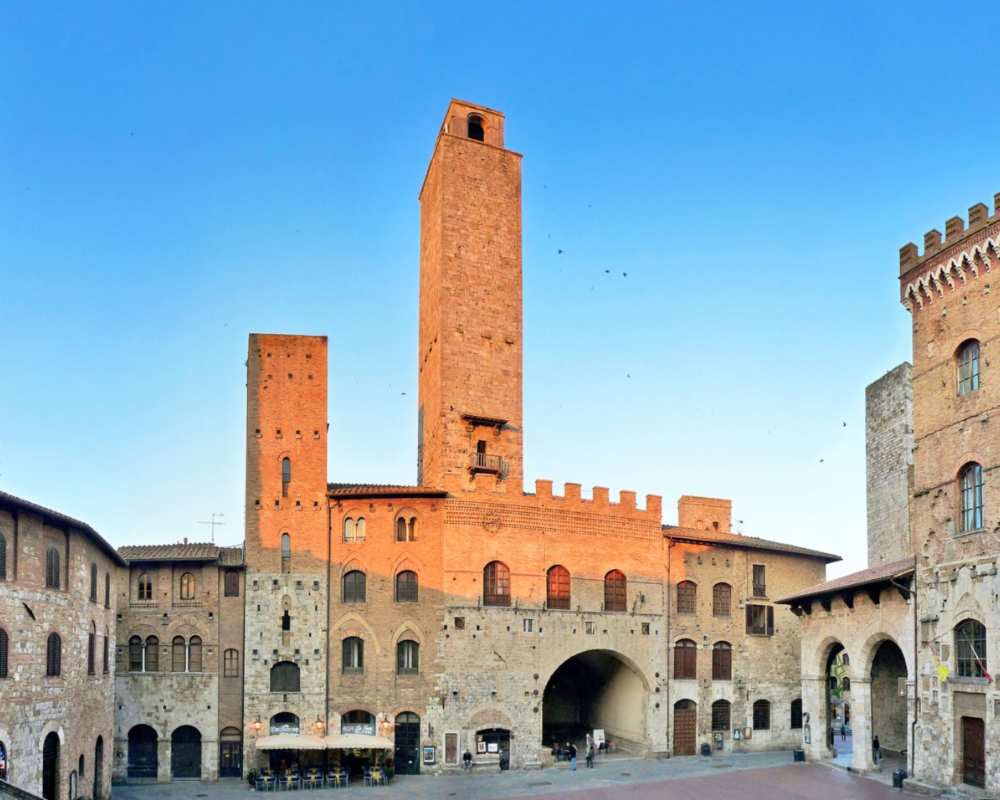 Plaza del Duomo de San Gimignano