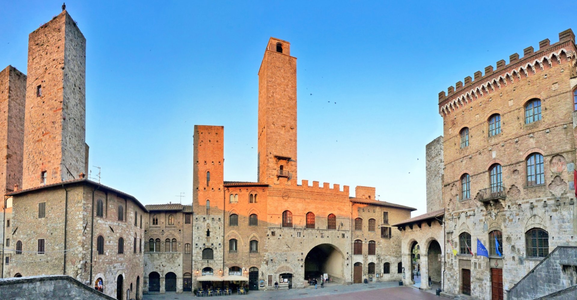 Plaza de la Catedral en San Gimignano