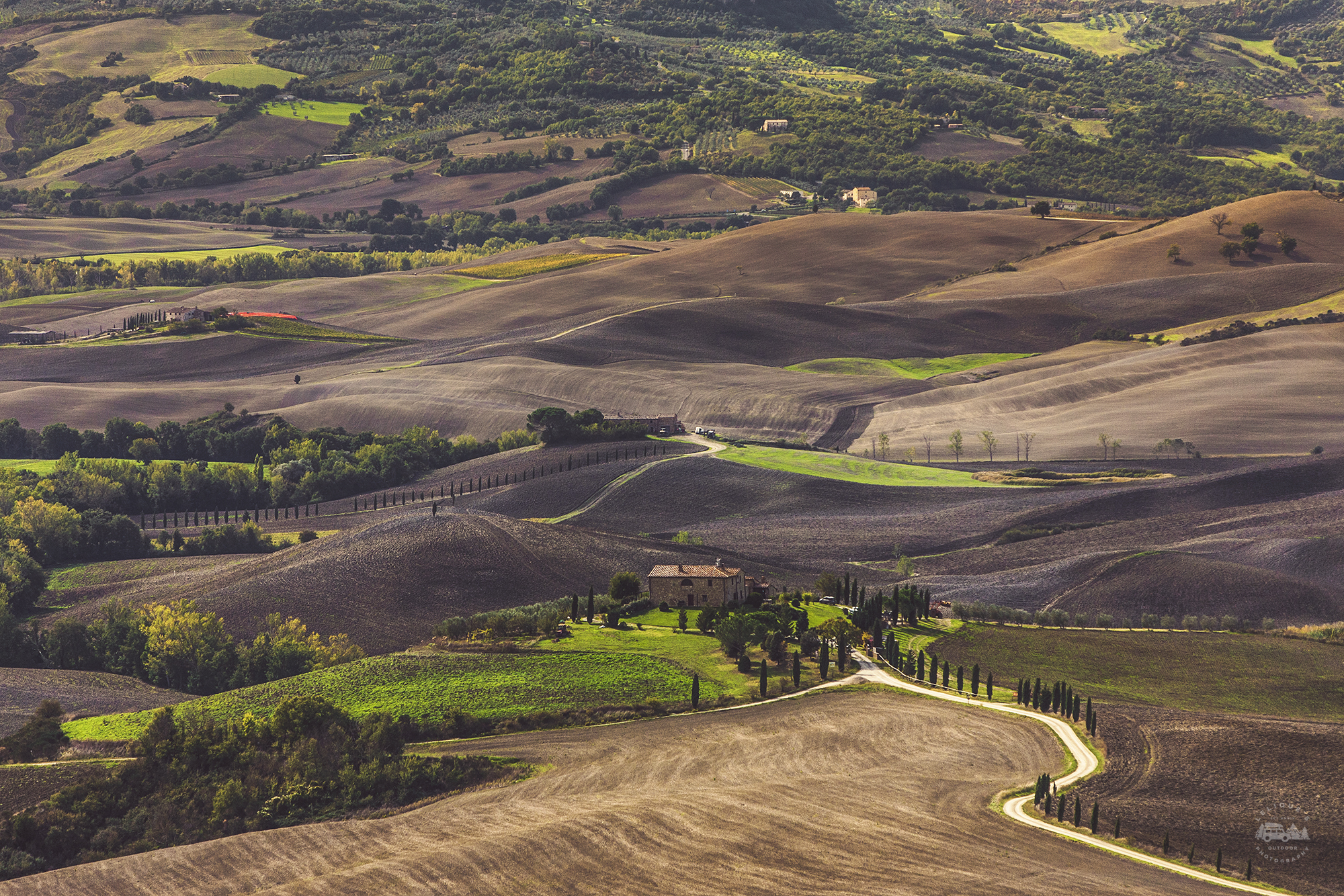 Hills-of-Val-DOrcia-Real-Tuscany-Photos-Italy_wp7_18698.jpg