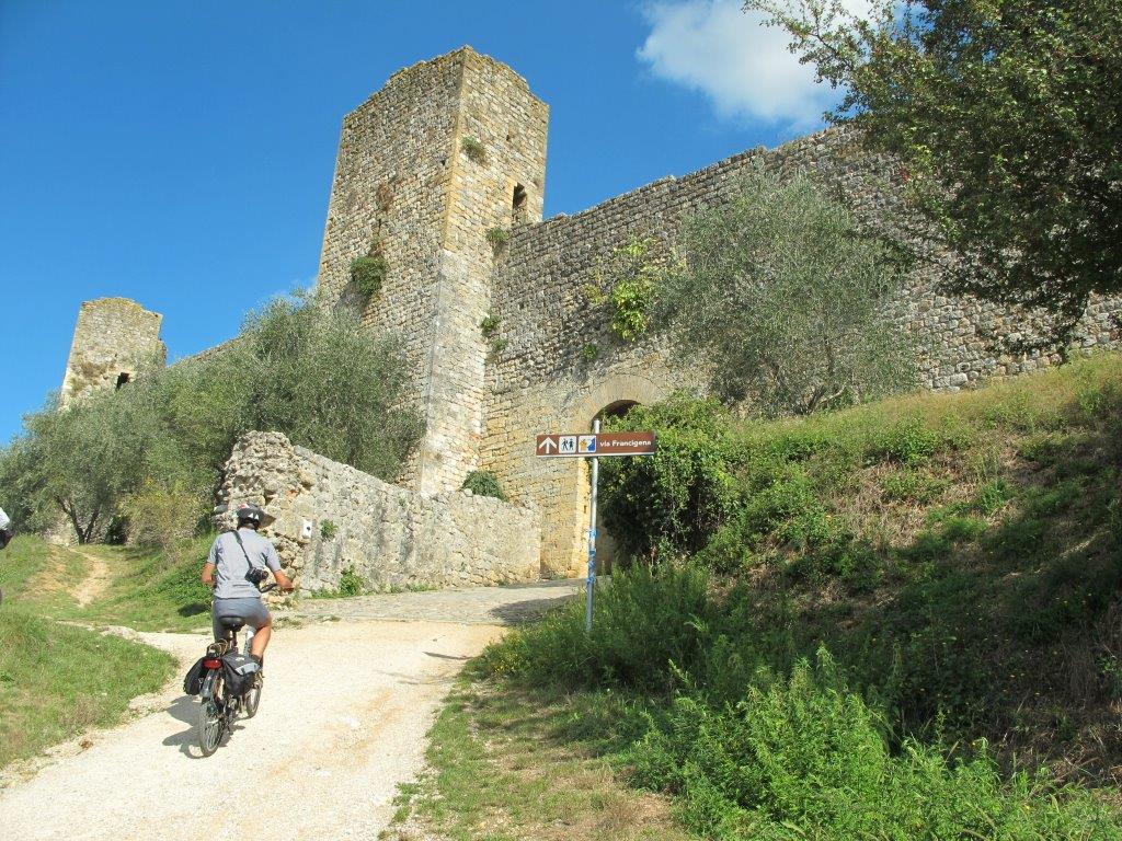 Monteriggioni - Via Francigena