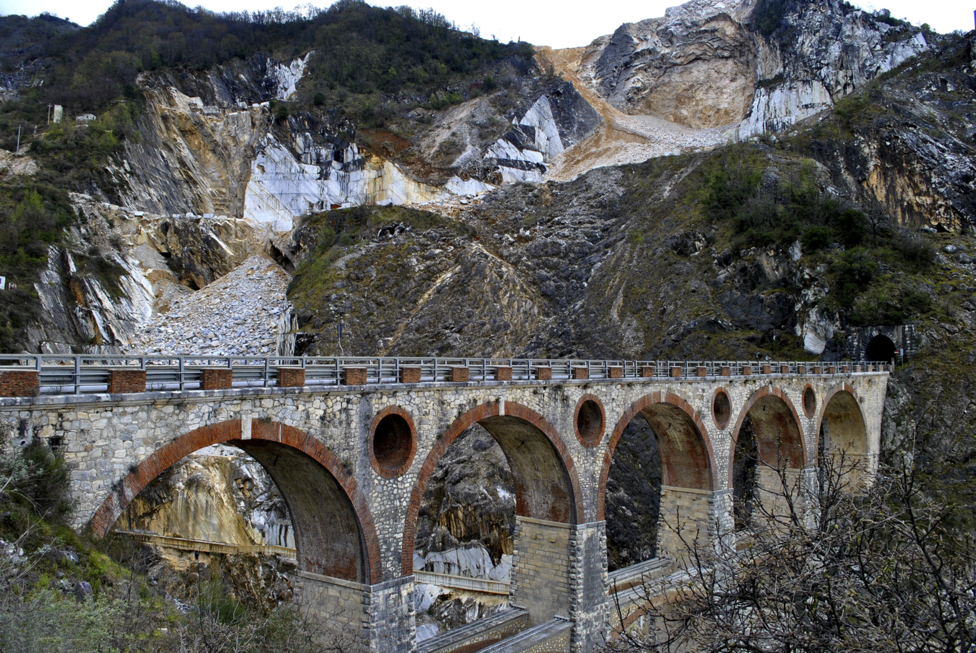 Fantiscritti quarries