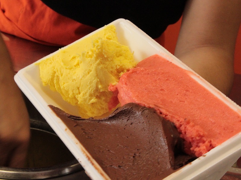 Chocolate, vanilla and strawberries