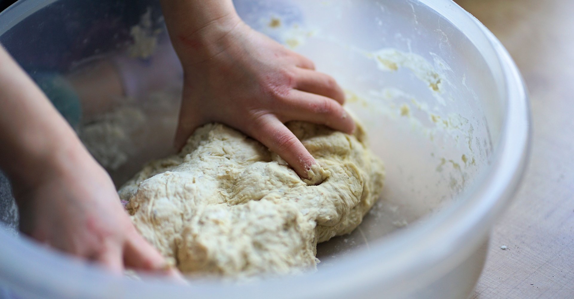 A lezione di cucina in Toscana: ecco come si impasta