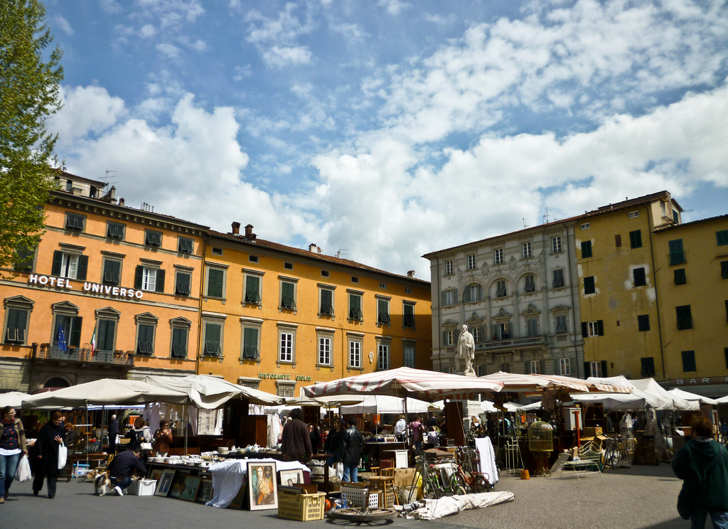 Antique market in Lucca