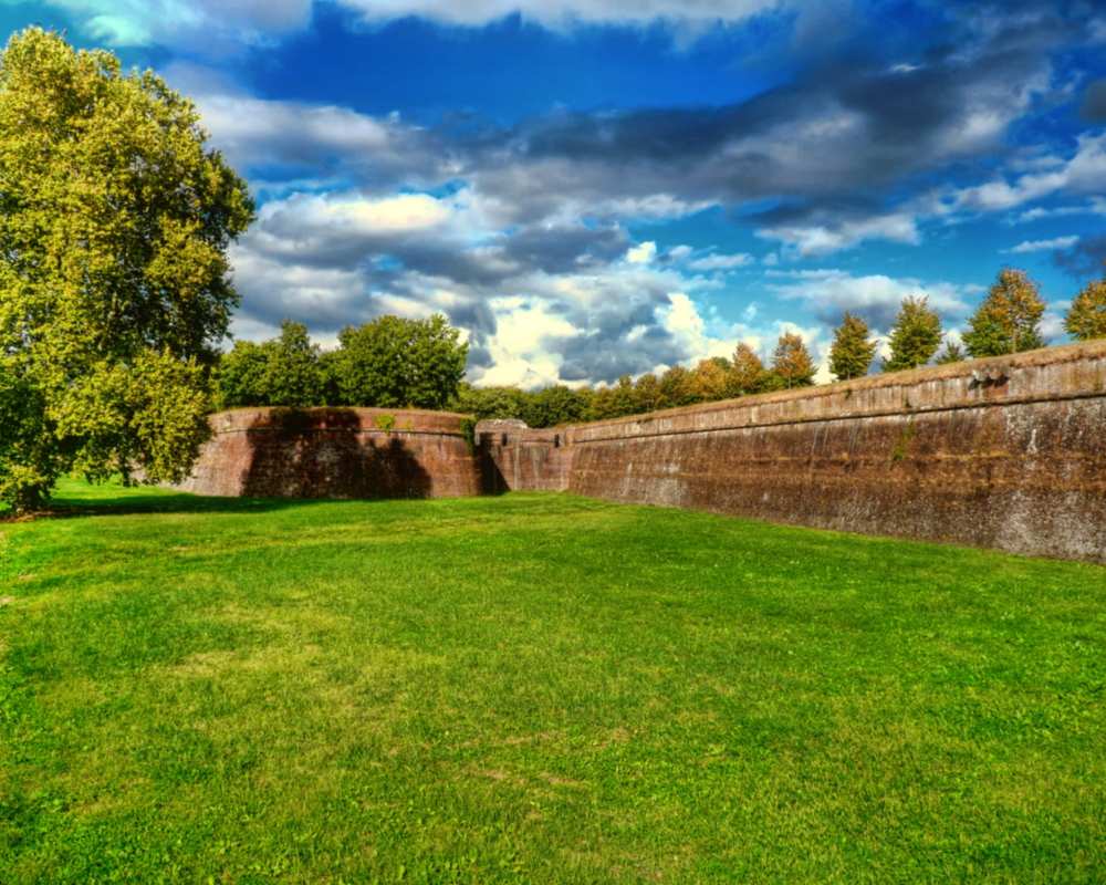 Lucca's defense walls