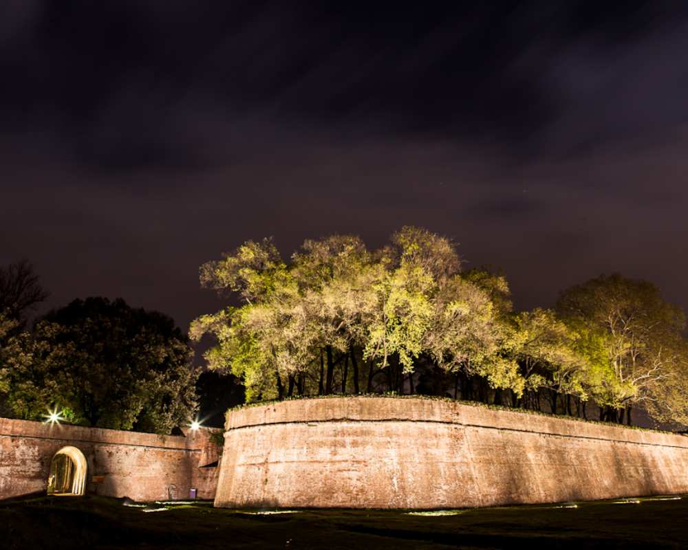 Lucca walls by night