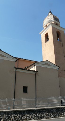 Der Glockenturm der Pfarrkirche San Vitale in Mirteto, Massa
