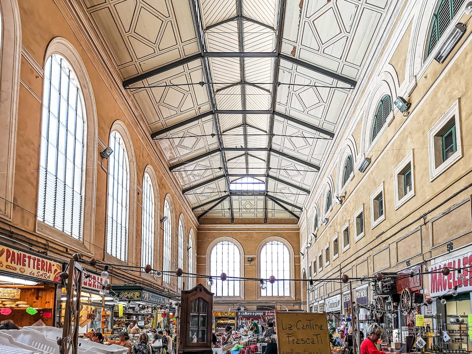 Vettovaglie Market in Livorno