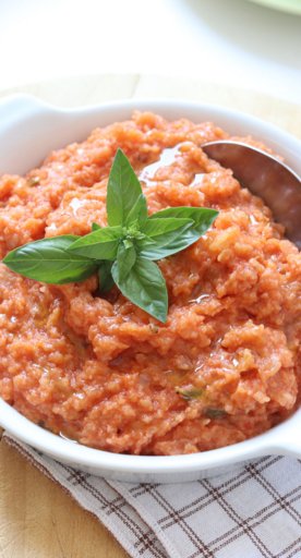 Pappa col pomodoro -Papilla con salsa de tomate-
