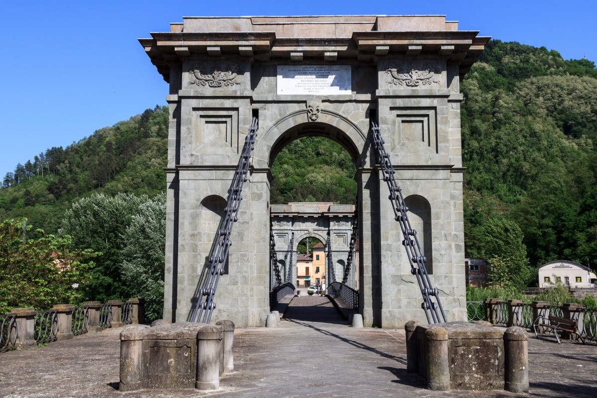 Fornoli, ponte delle catene