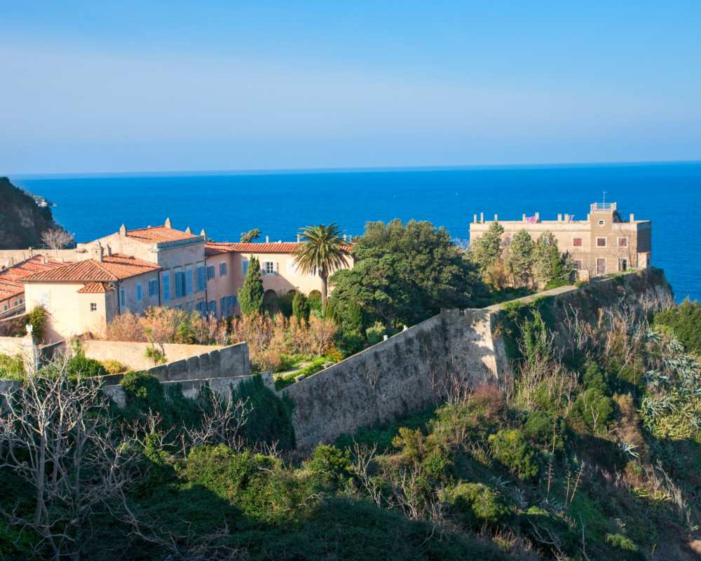 El Fuerte Stella y la Villa Napoleone, Portoferraio, Isla de Elba