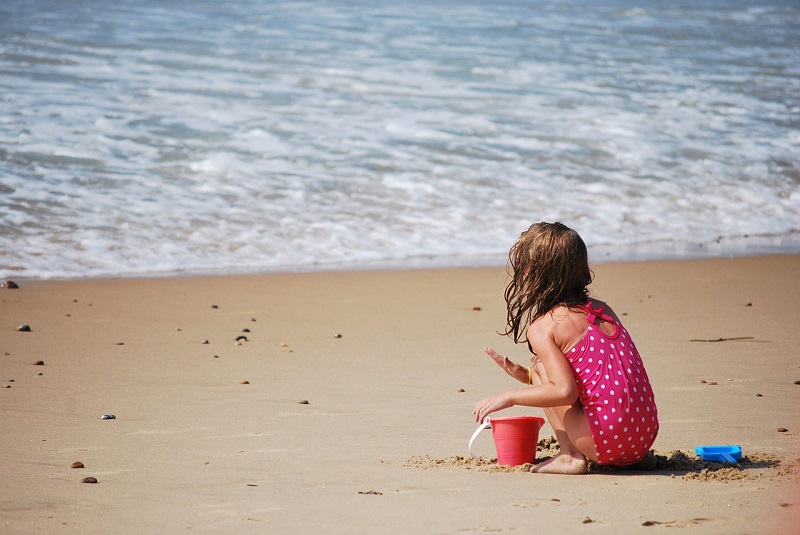 En el mar con los niños en Toscana