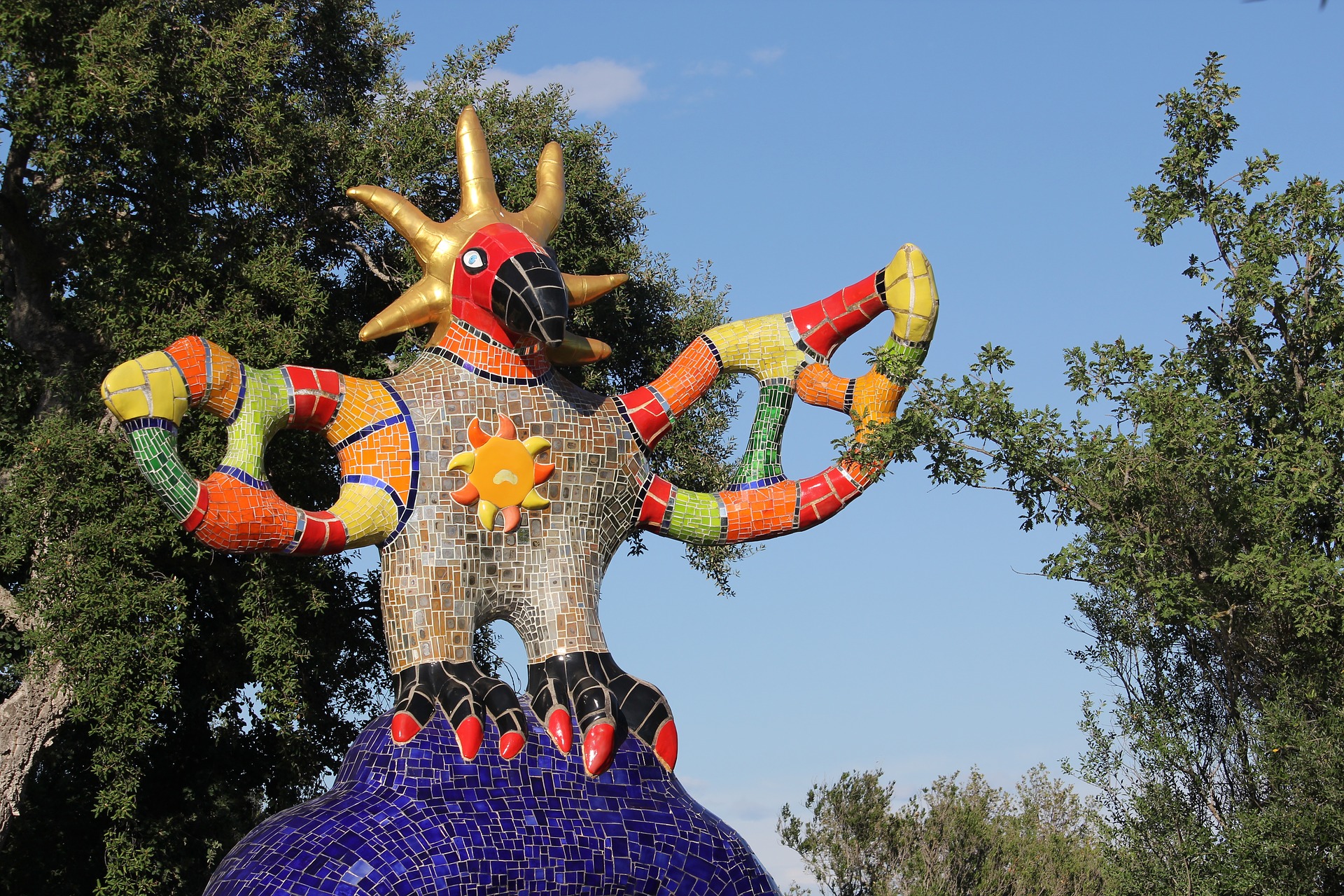 Sculpture de jardin en forme de tarots