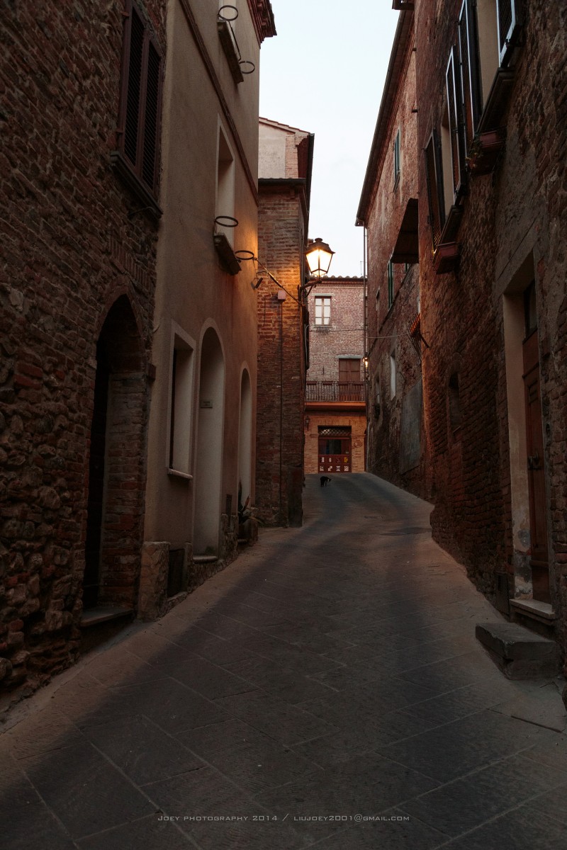 A street of Torrita di Siena
