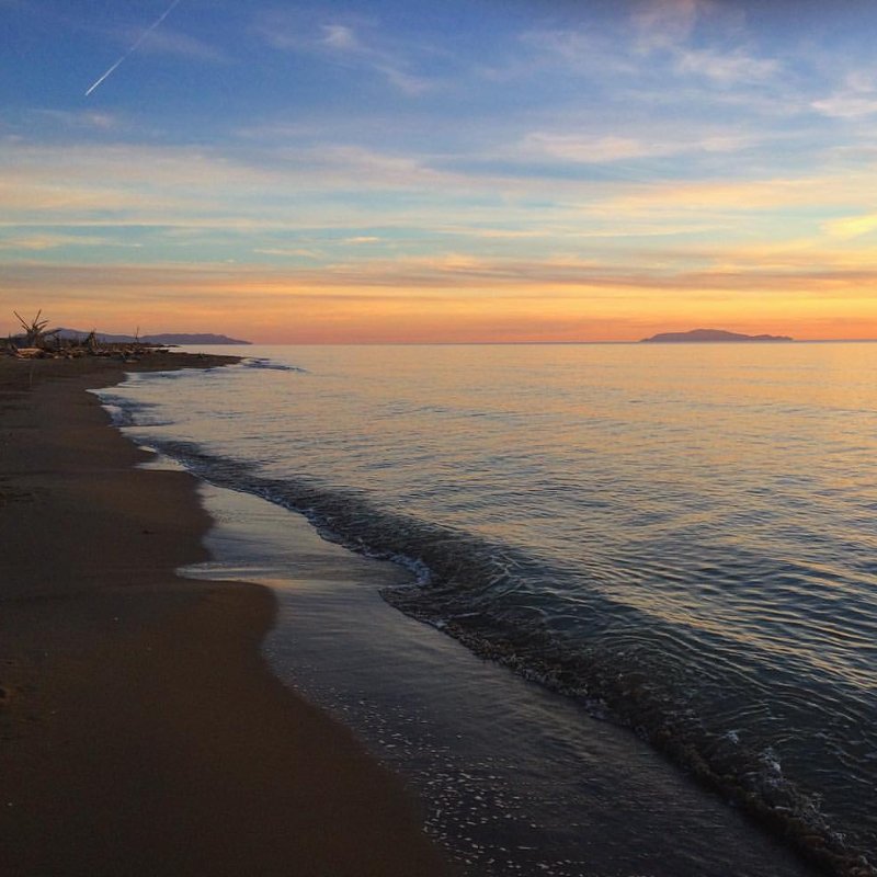 Download Passeggiare Lungo La Costa Toscana Il Fascino Del Mare D Inverno For Android Get Wallpaper Passeggiare Lungo La Costa Toscana Il Fascino Del Mare D Inverno For Android