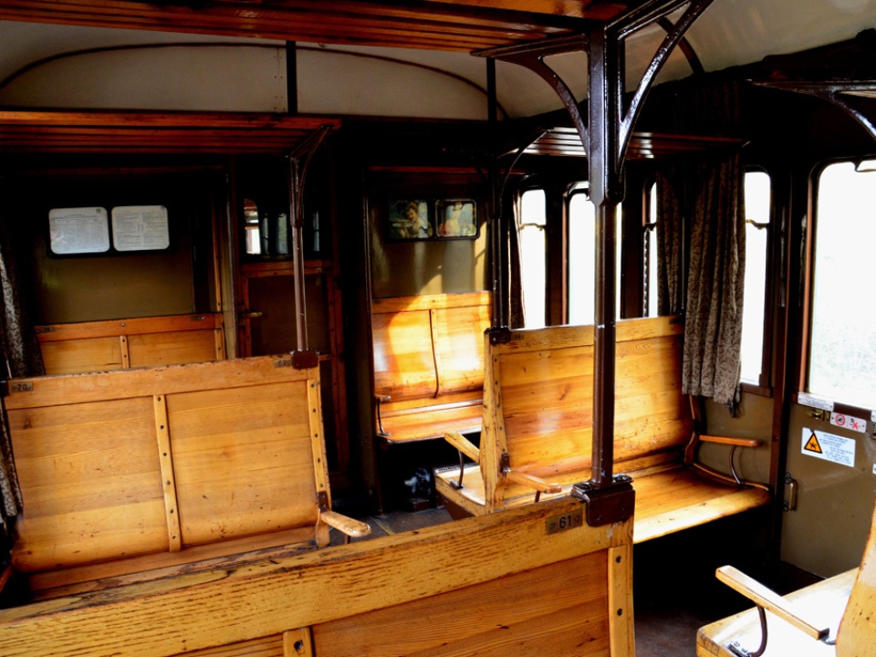 Nature train interiors Terre di Siena