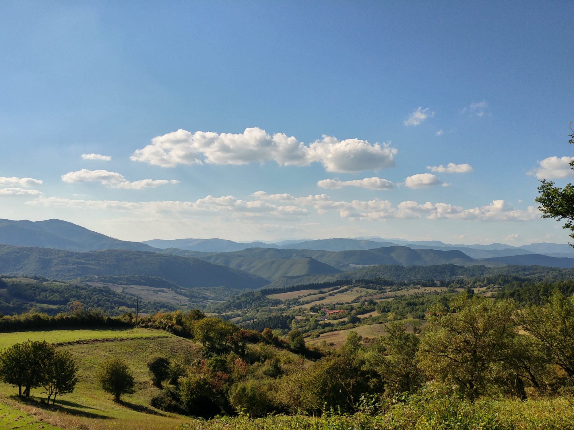 Landschaft Via degli Dei zwischen Florenz und Bivigliano