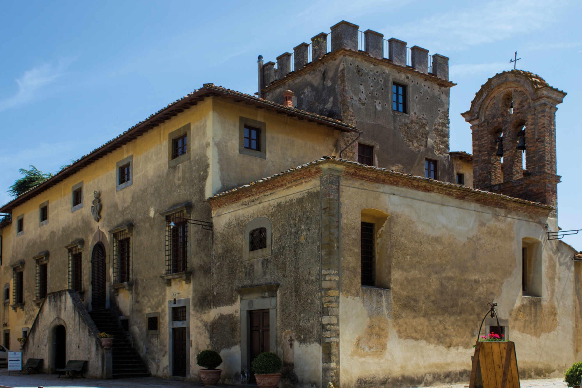 Montozzi Castle Montozzi Castle
