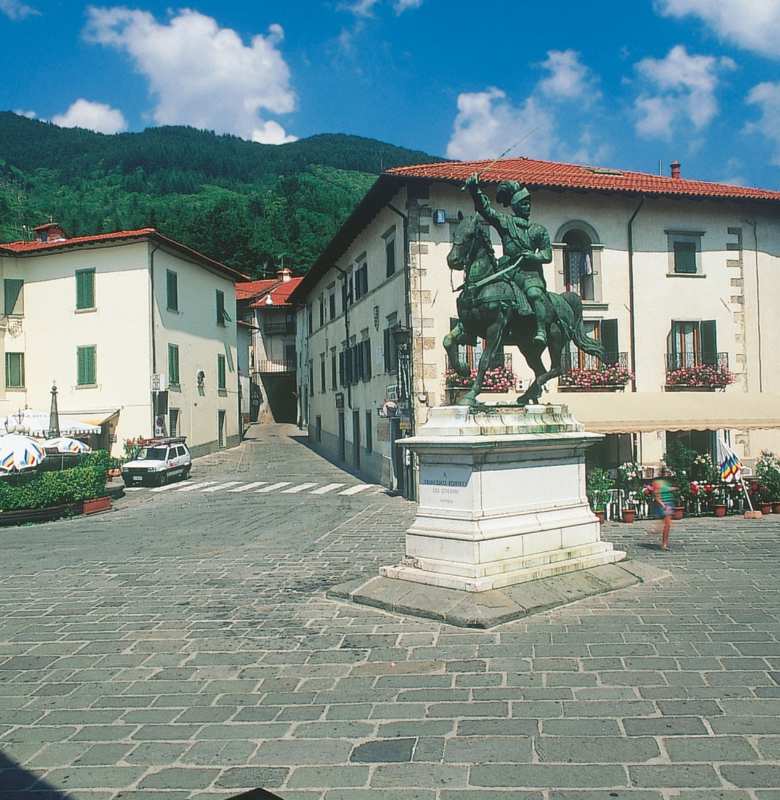 Monument dedicated to Francesco Ferrucci in Gavinana