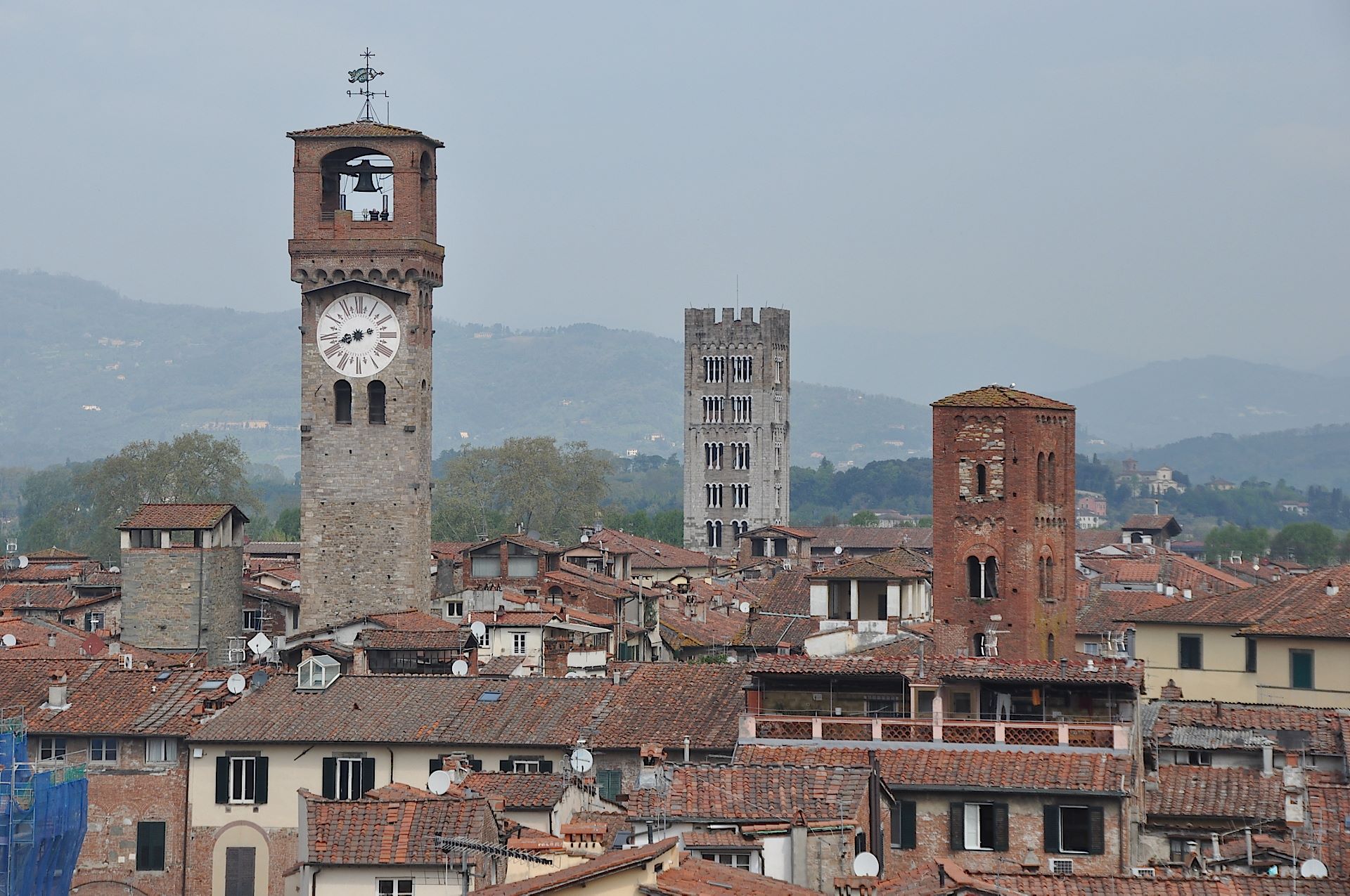 The clock tower in Lucca