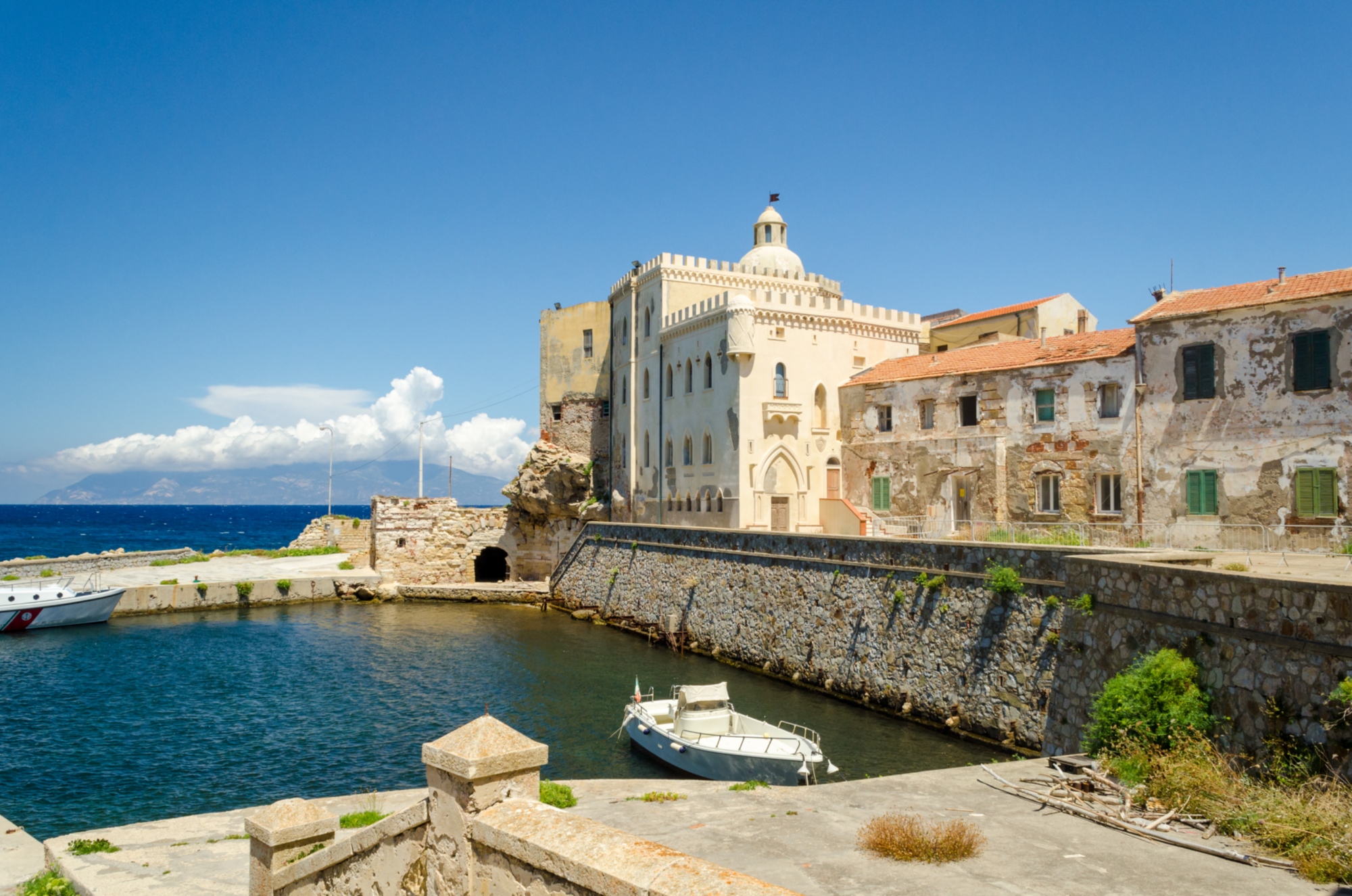 Pianosa, il porticciolo