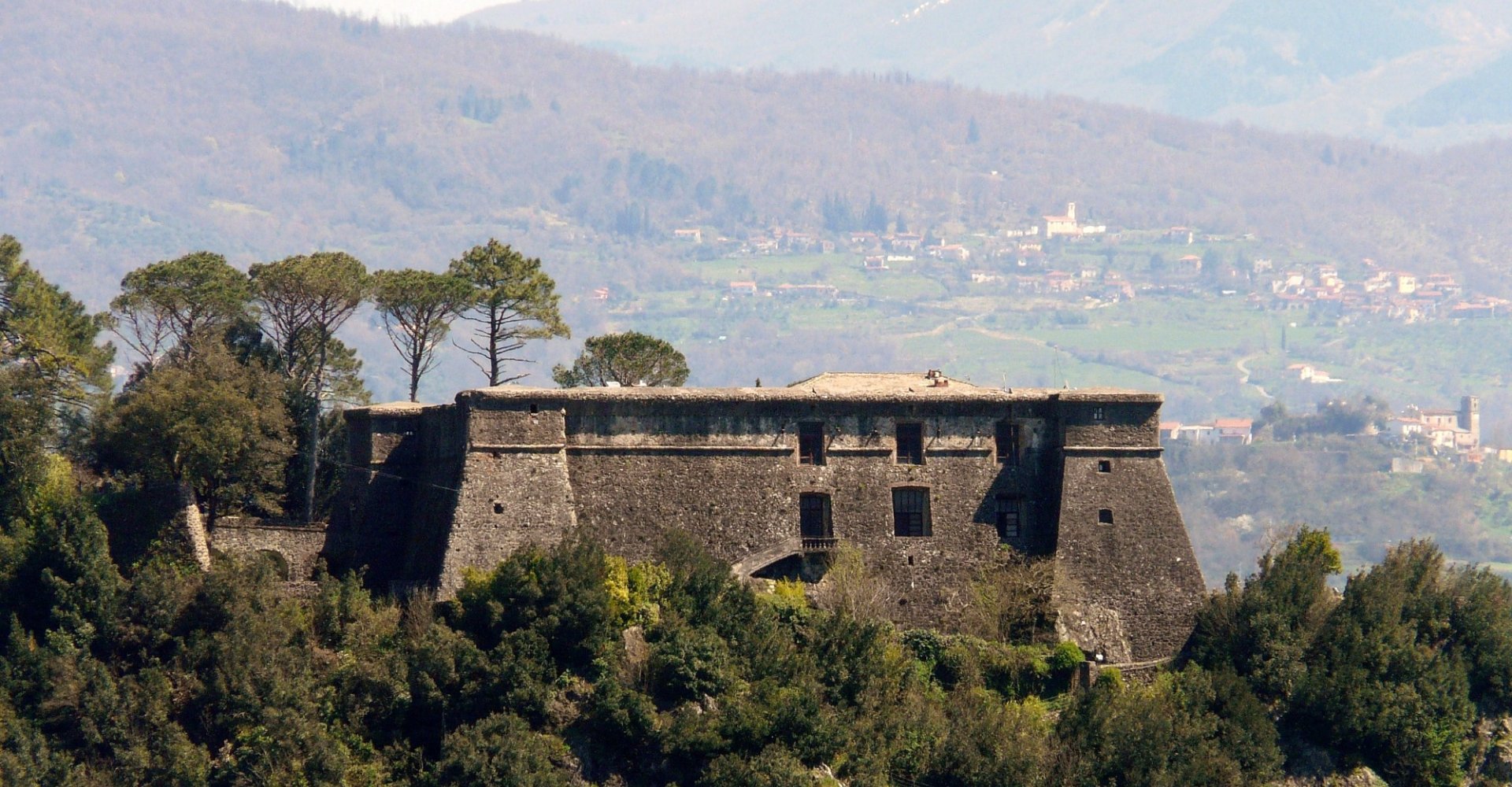 Die Festung Brunella, Aulla