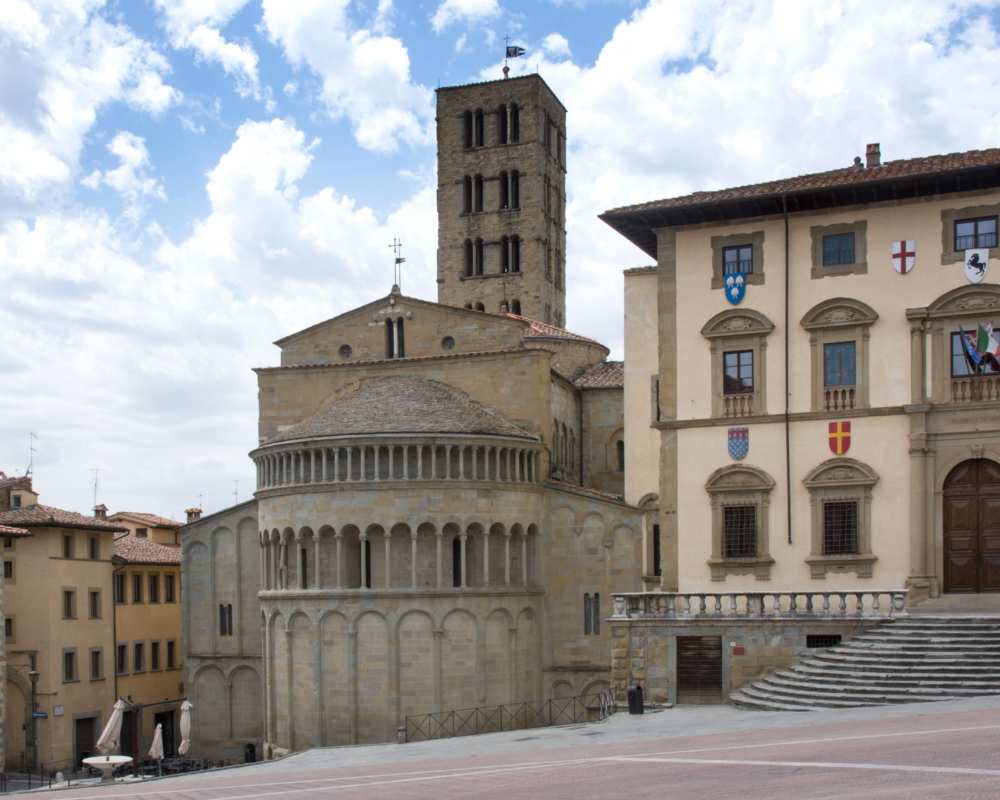 Der Hauptplatz von Arezzo