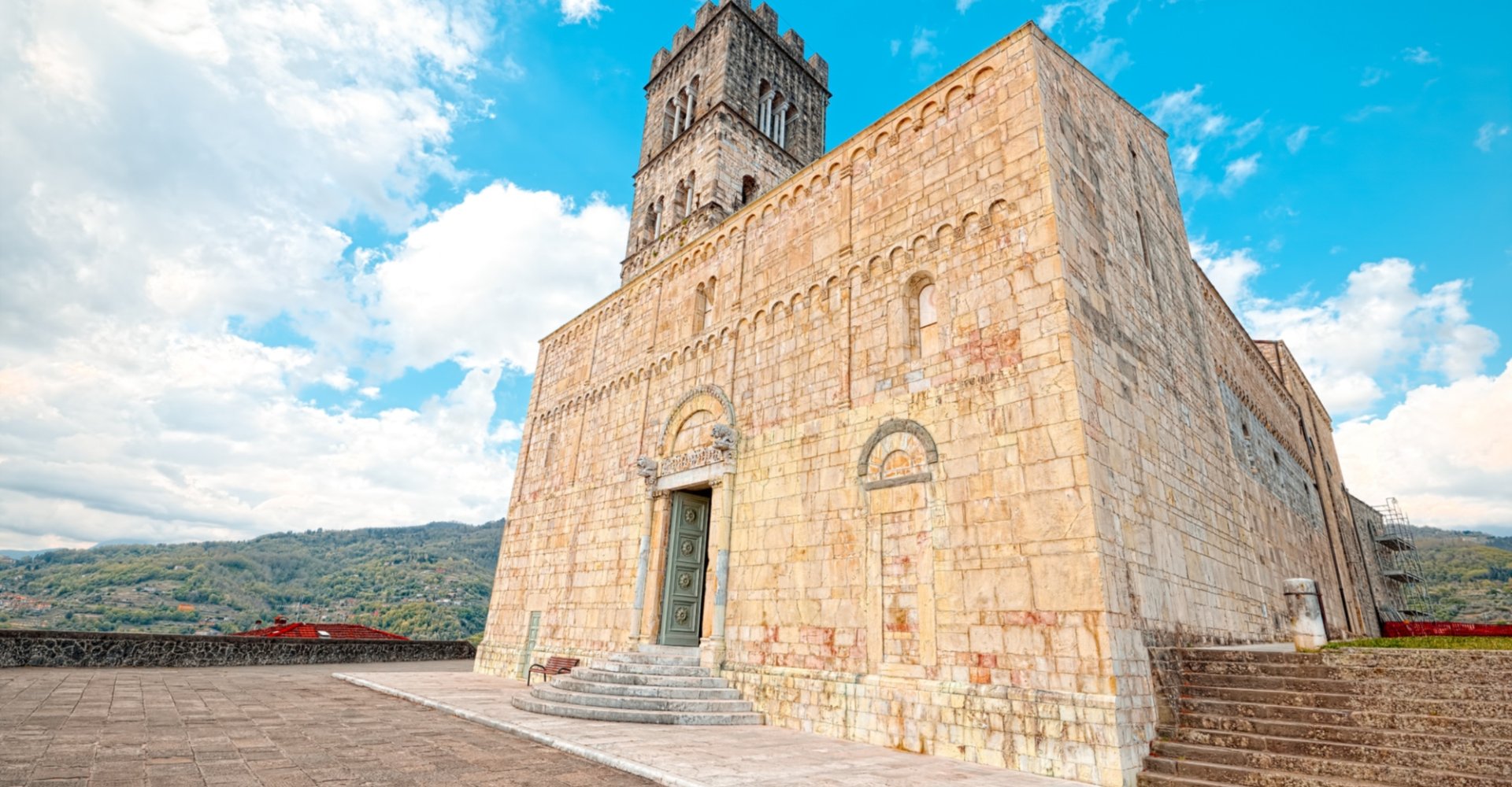 Duomo di San Cristoforo a Barga | Visit Tuscany