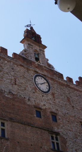A glimpse of Palazzo Pretorio in Prato
