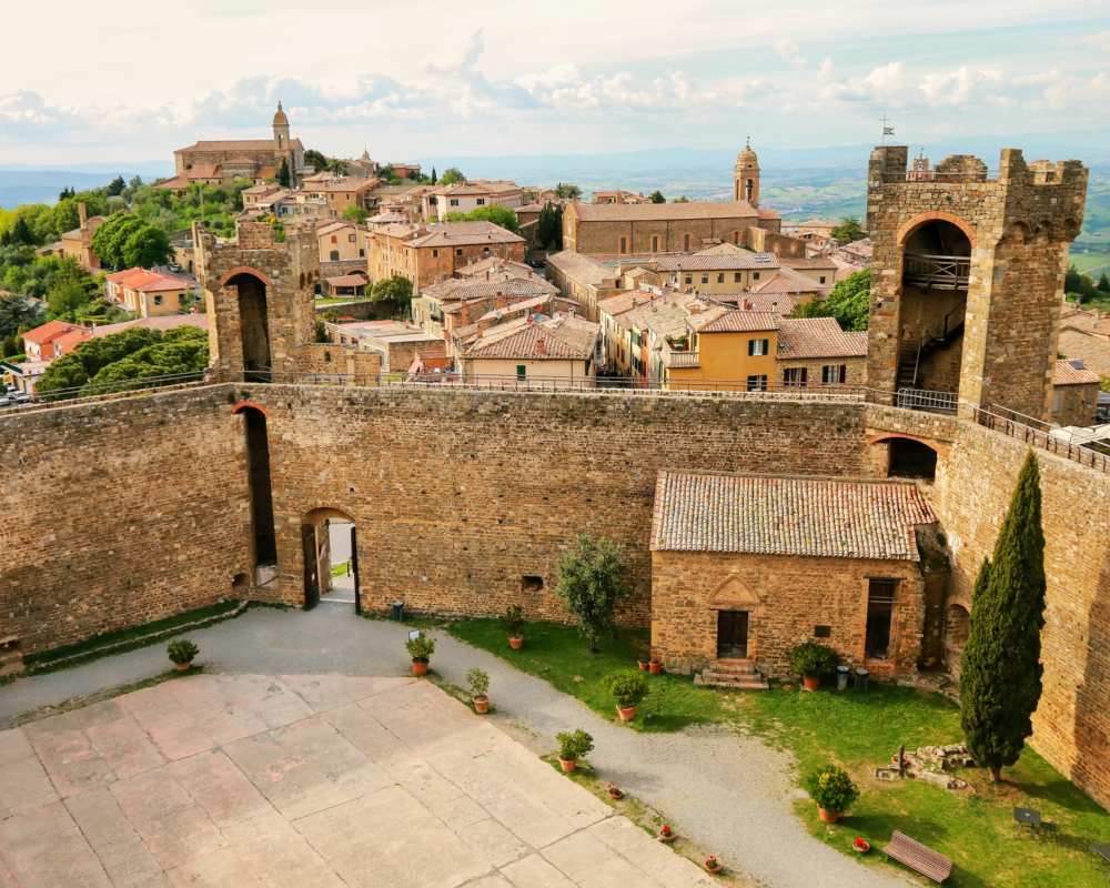 Fortaleza y ciudad de Montalcino