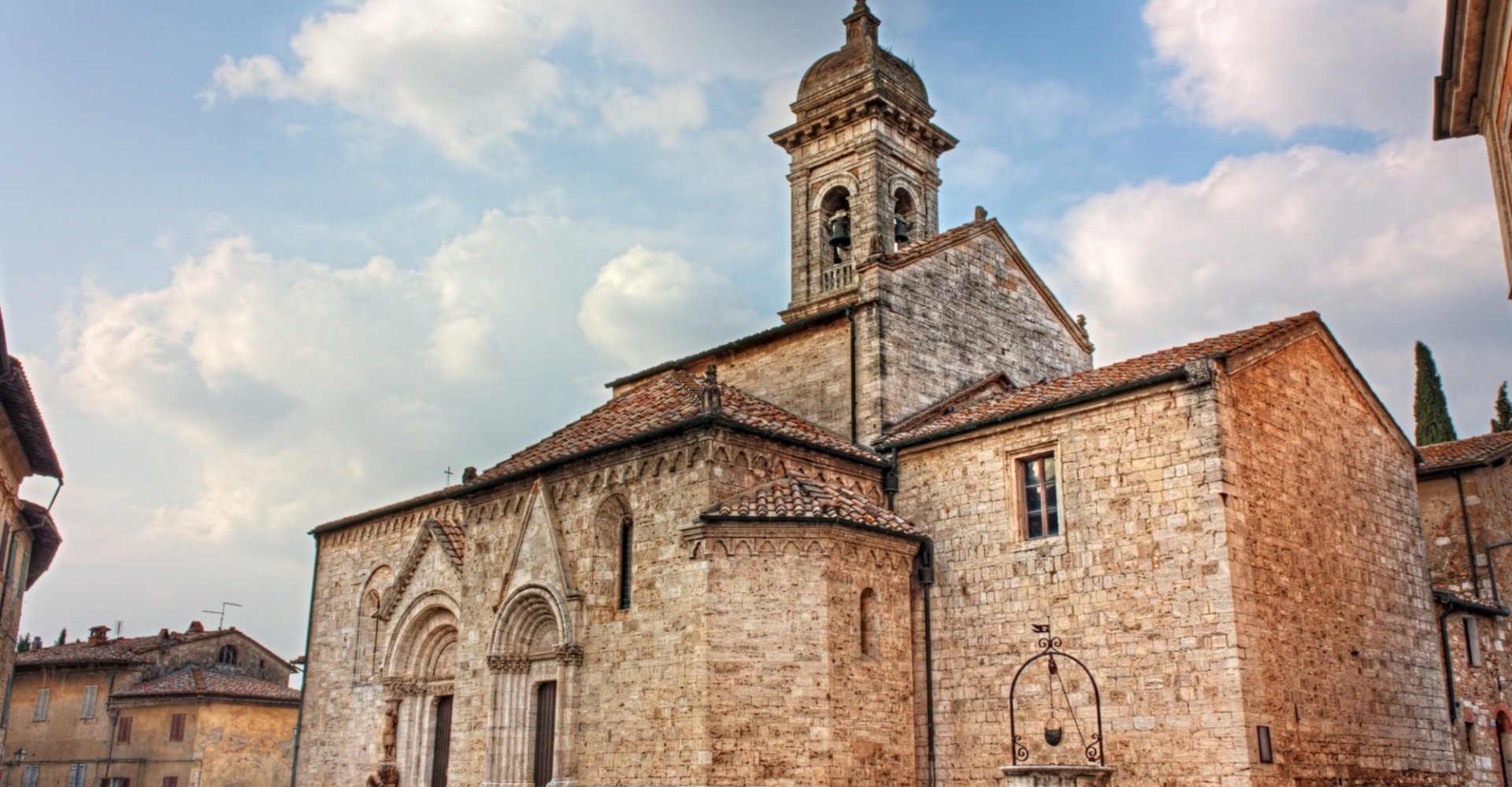 San Quirico d'Orcia, Pfarrkirche Santi Quirico e Giulietta