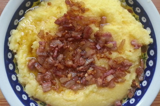 Pancetta all'aceto with polenta