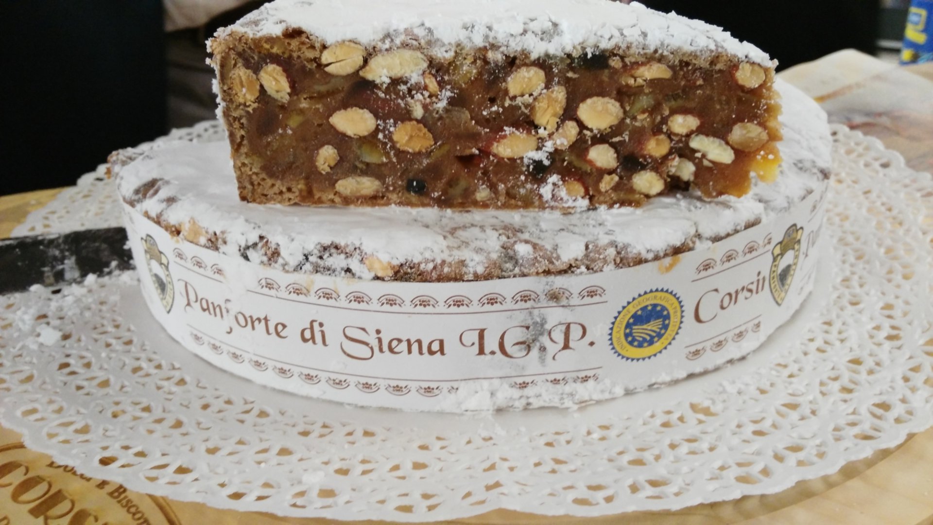 Il panforte di Siena, dolce tipico del periodo natalizio