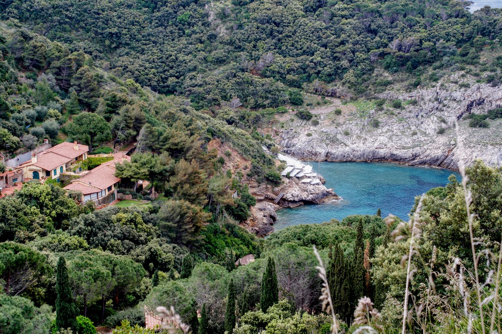 Vista dall'alto di Cala Piccola