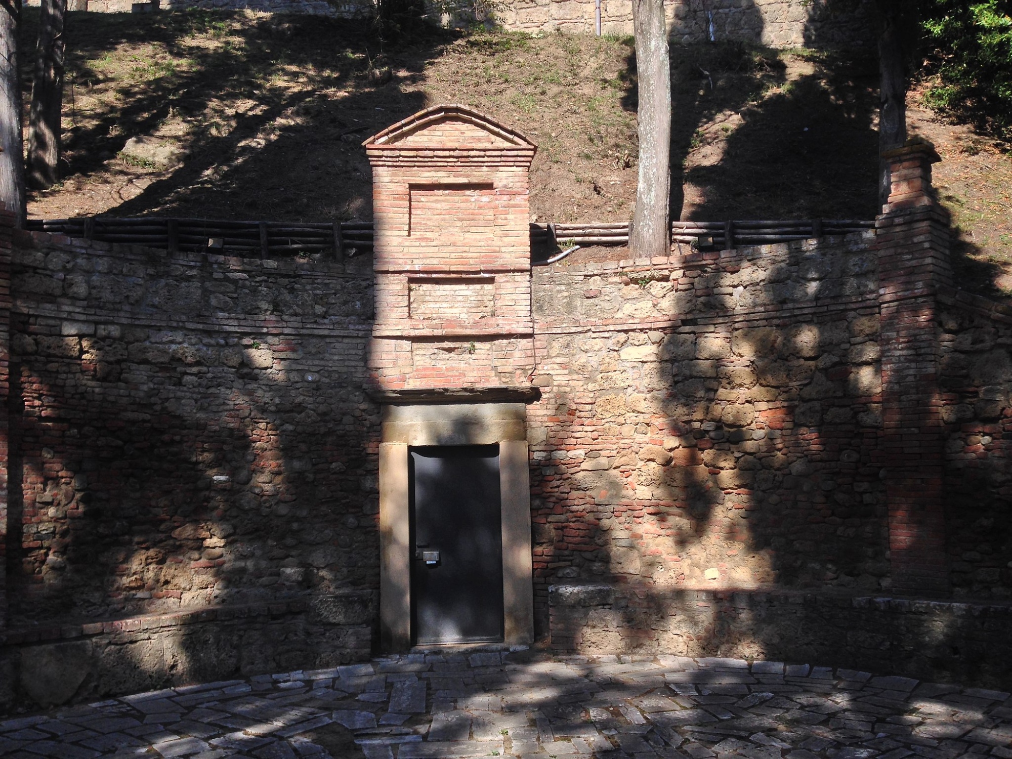 Ingreso de la catacumba de Santa Mustiola en Chiusi