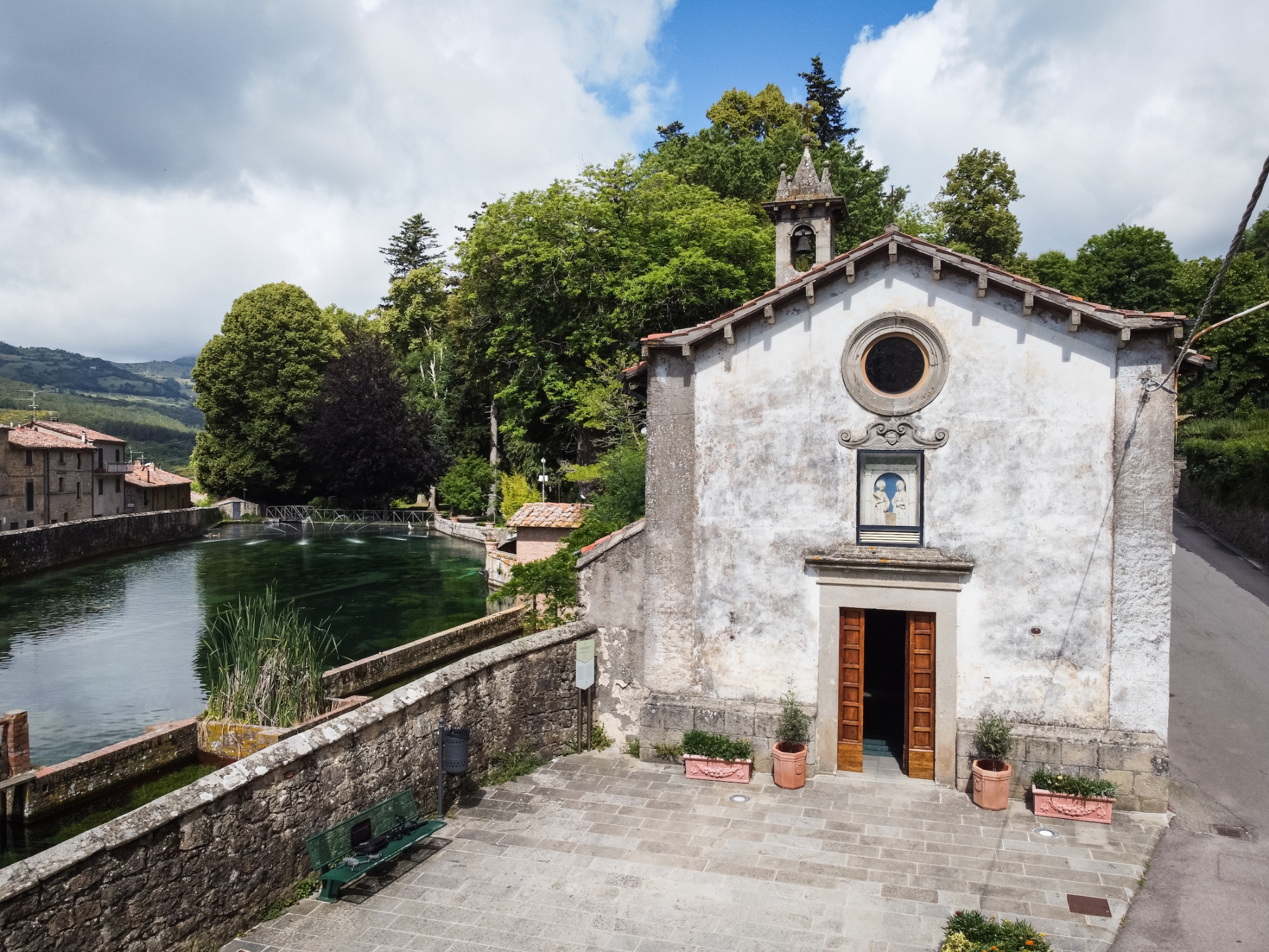 Iglesia Madonna de la Nieve en Santa Fiora