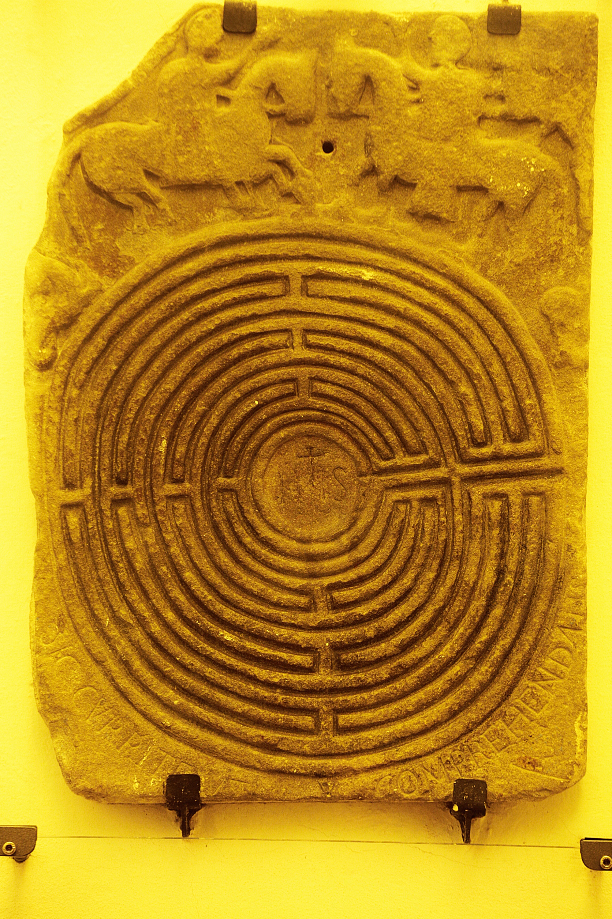 Das Labyrinth in der Kirche San Pietro