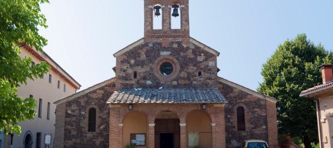L'église de saint Ansanus à Dofana