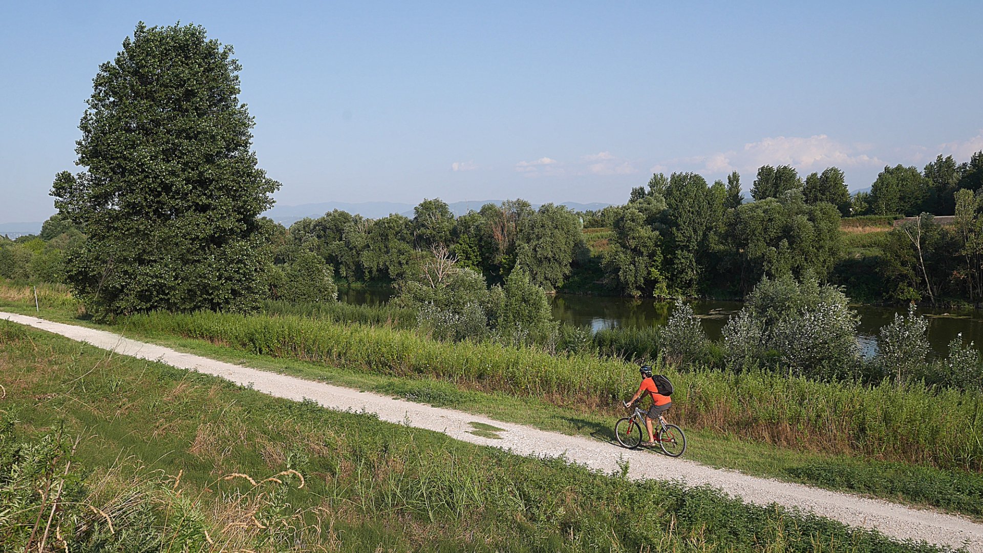 From Florence to Parco dei Renai by bike