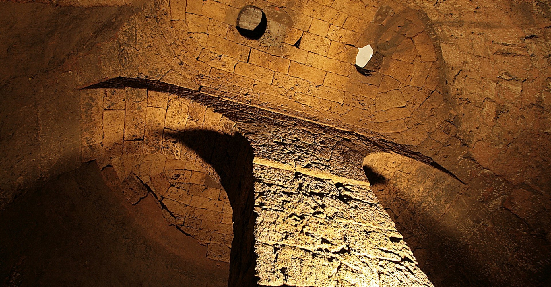 Citerne dans le labyrinthe de Porsenna à Chiusi