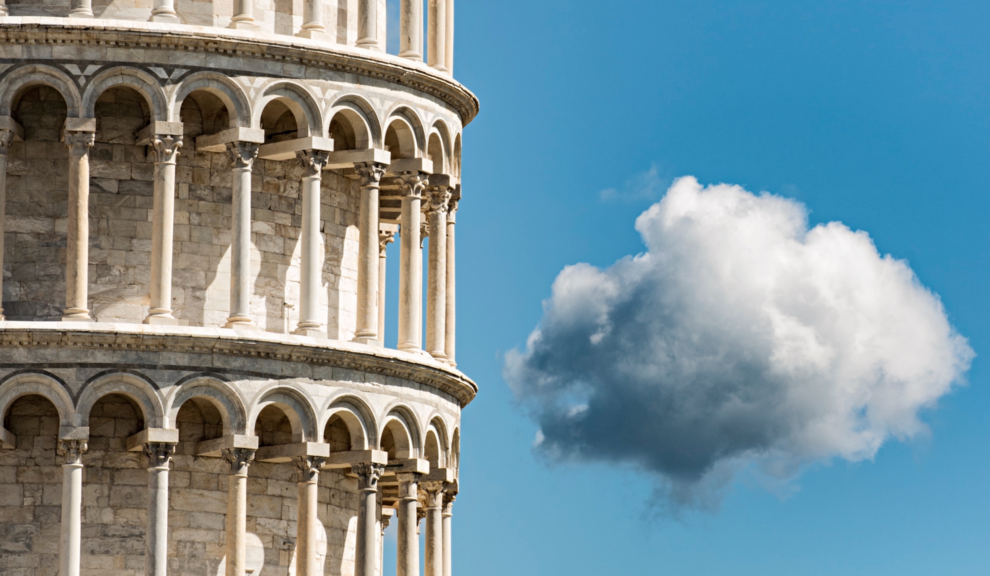 La Torre inclinada de Pisa, el famoso campanario de la Plaza dei Miracoli.