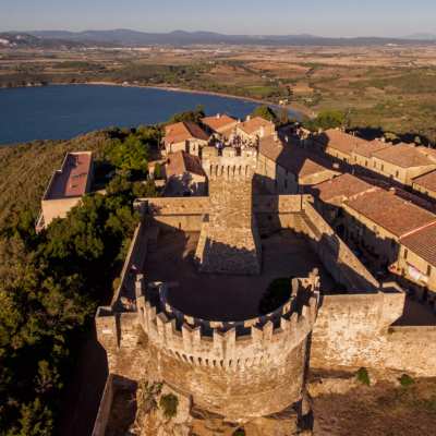 Castello di Populonia Castello di Populonia