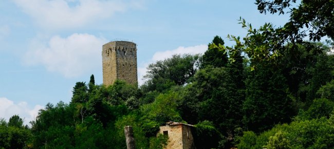 Der Wehrturm Torre di Galatrona