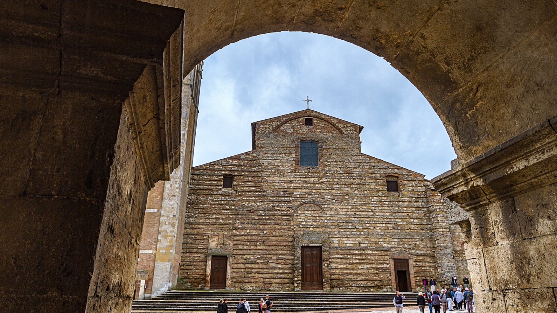 El Duomo y la Plaza en Montepulciano